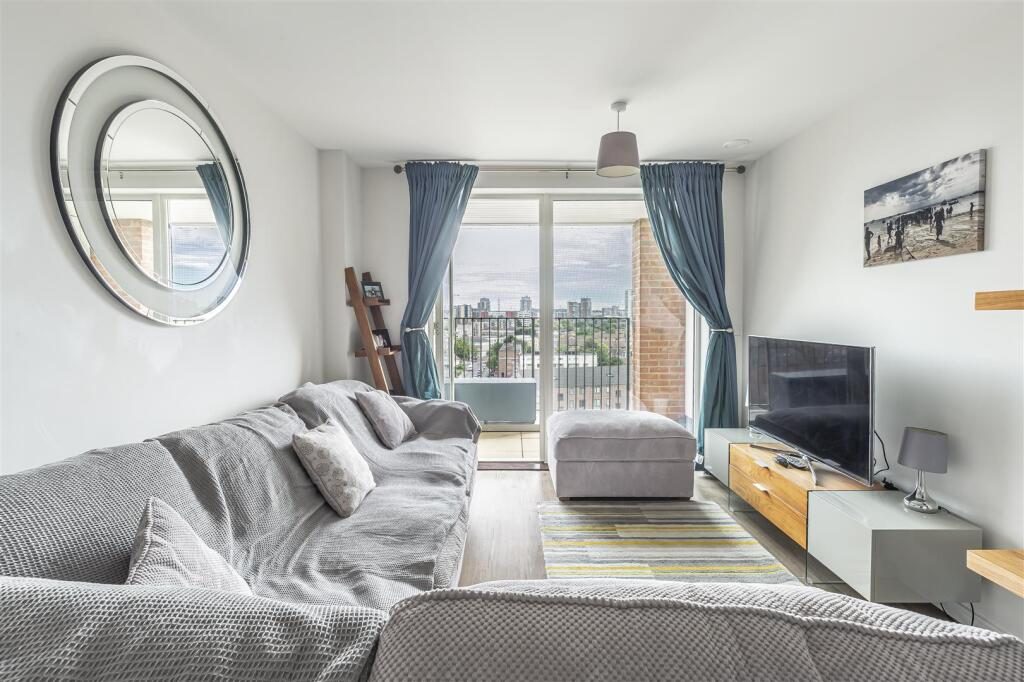 Property main image