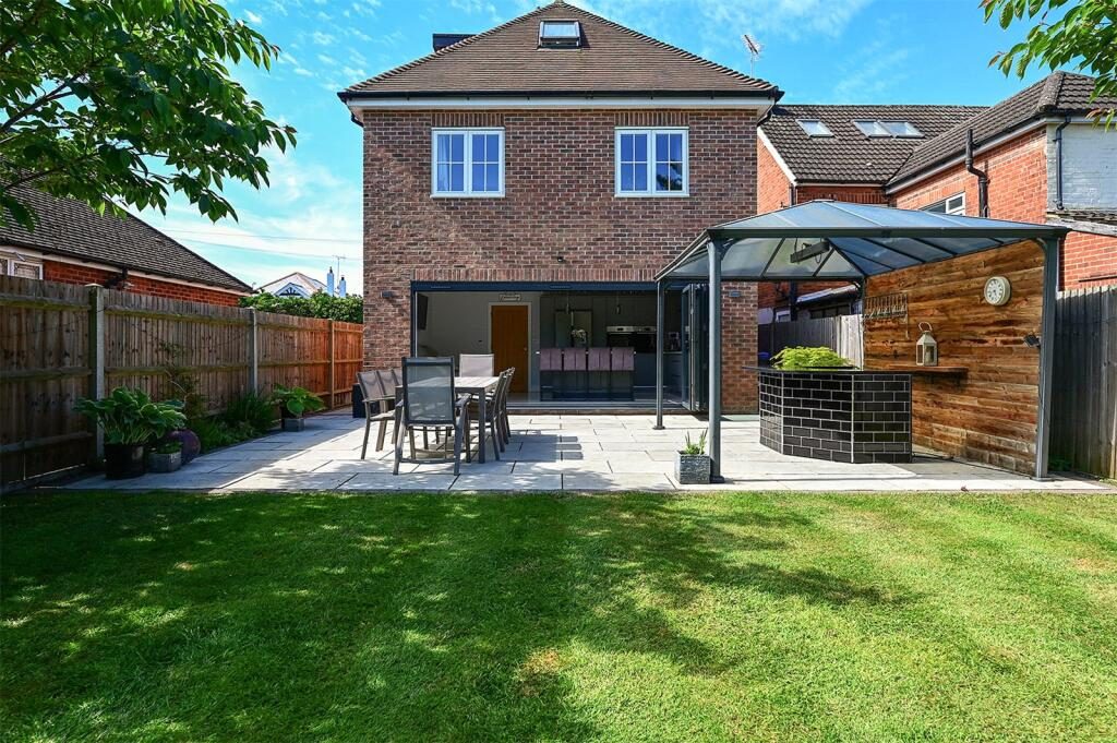 Property main image