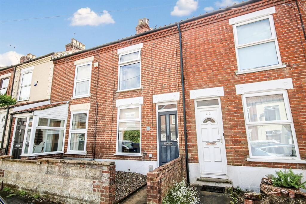 Property main image