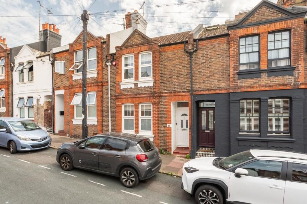 Property main image
