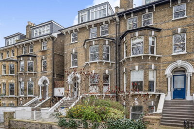 Property on East Dulwich Road, SE22 9AT