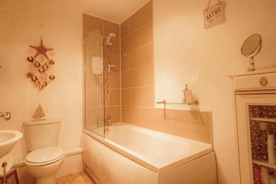 Property on IV47 8SN