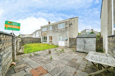 Property on CF31 1YW