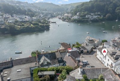 Property on Newton Hill, PL8 1AB