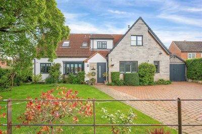 Property on Woolsthorpe Lane, NG13 0FE