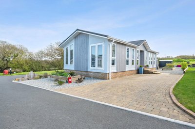 Property on EX23 0FP