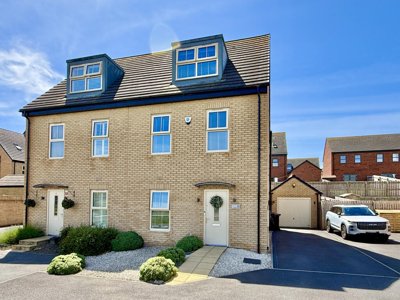 Property on Plumpton Close, WF10 5ZE