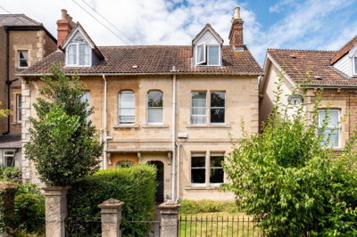 Property on Weymouth Road, BA11 1HJ