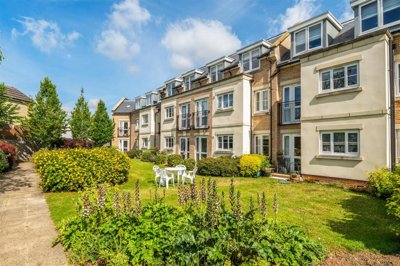 Property on Linden Road, OX26 6GE