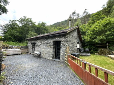 Property on SY20 9RR