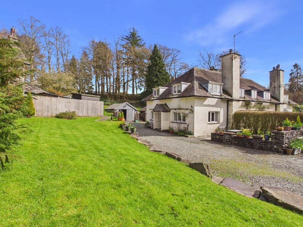 Terraced House