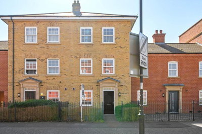 Property on Greenkeepers Road, MK40 4FS