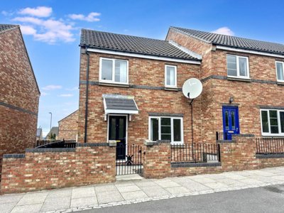 Property on Bensham Road, NE8 1PX