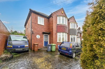 Property on Daw End Lane, WS4 1JR