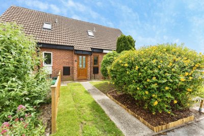 Property on Alston Mews, RG19 3XF