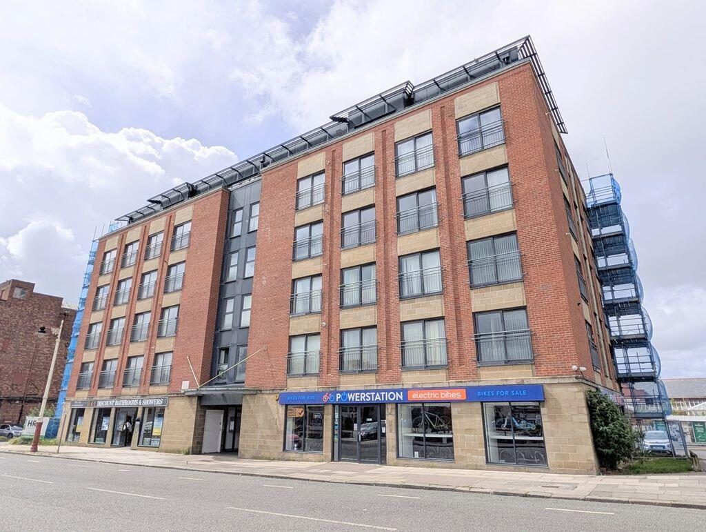 Property main image