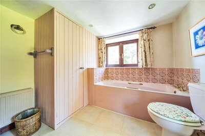 Property on SA19 8AW