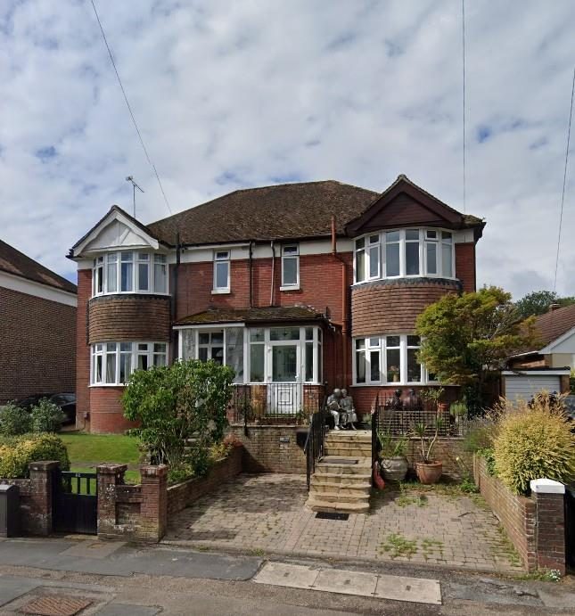 Property main image