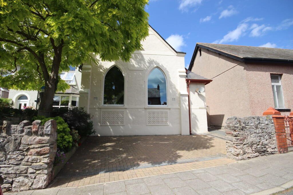 Property main image