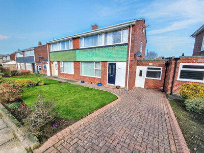 Property on Hillhead Parkway, NE5 1JY