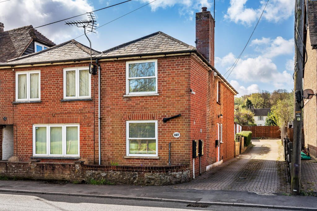 Terraced House