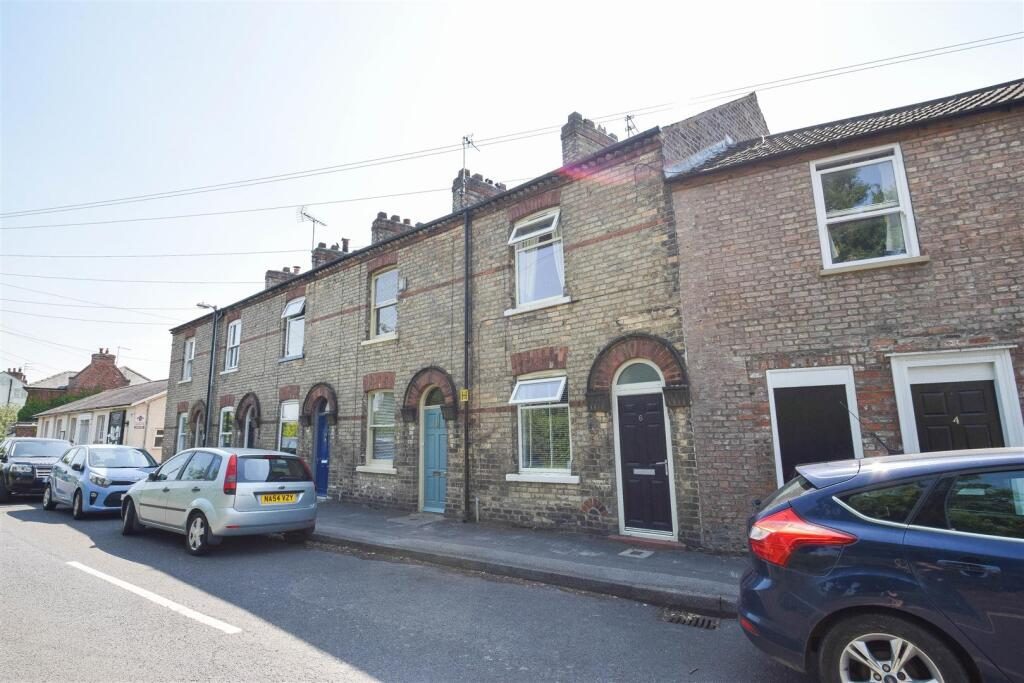 Terraced House