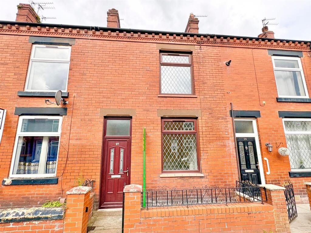 Terraced House