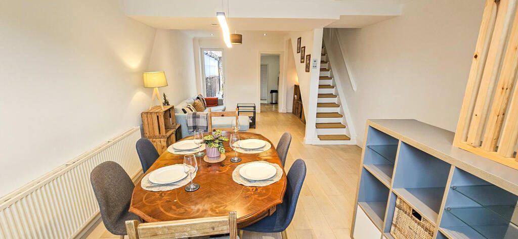 Terraced House