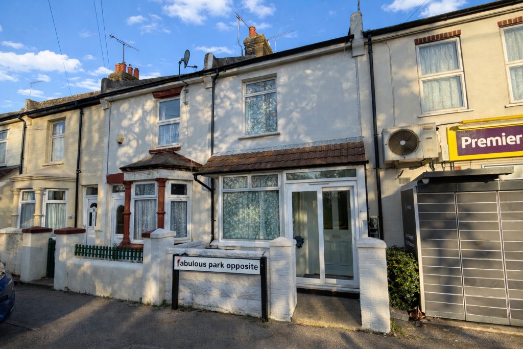 Property main image