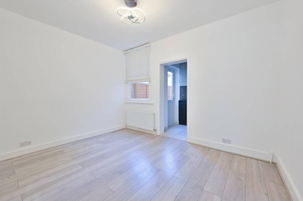 Terraced House