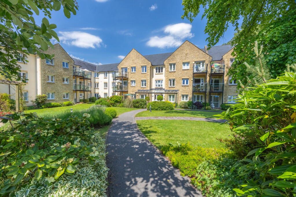 Property main image