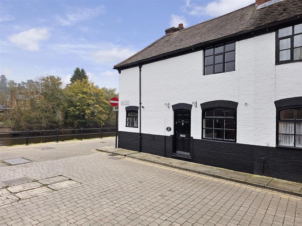 Terraced House