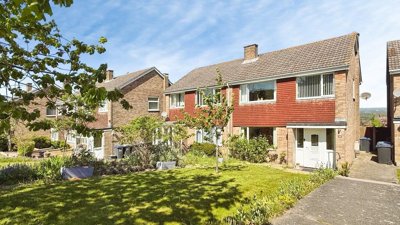 Property on Studland Park, BA13 3HL