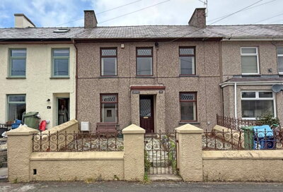 Property on Bryncelyn, LL54 6AB