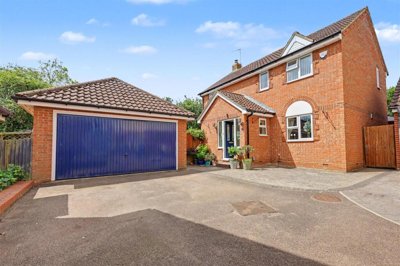 Property on Hayfield, SG2 7JR