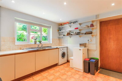 Property on SY17 5BQ