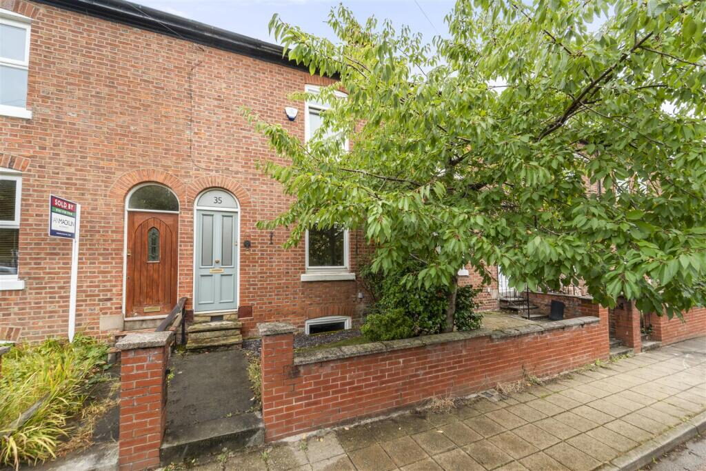 Property main image