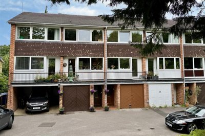 Property on Ballfield Road, GU7 2HD