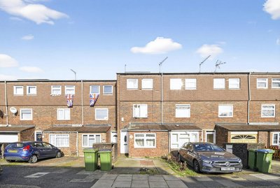Property on Shaw Close, SE28 8DE