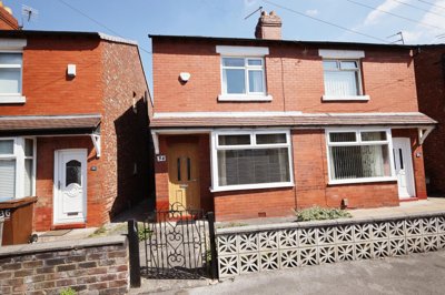 Property on Shaftesbury Road, SK3 0SH