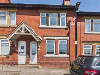 Property on Hill Crest, DN6 8LW