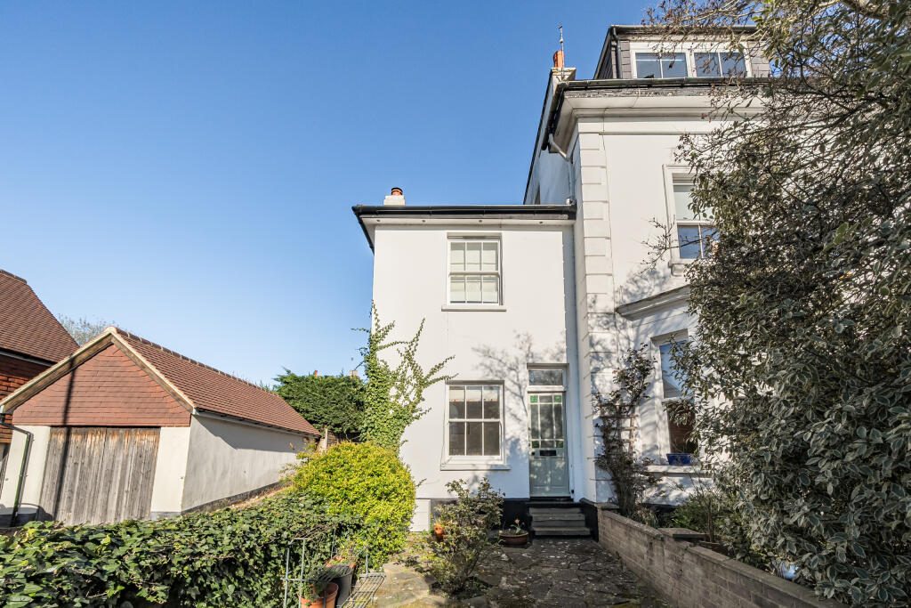 Terraced House