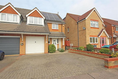 Property on Severn Way, SG1 3YL