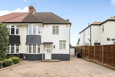 Property on Layhams Road, BR4 9HD