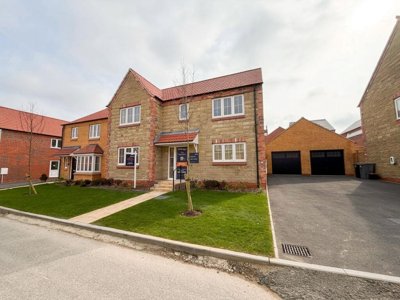 Property on Lancaster Avenue, NG32 3FL