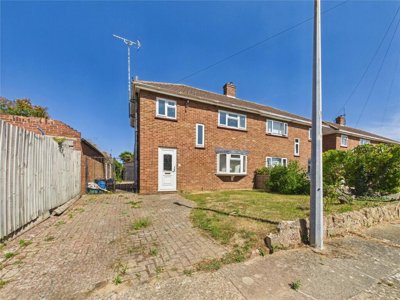 Property on Saxon Close, CO3 4LH