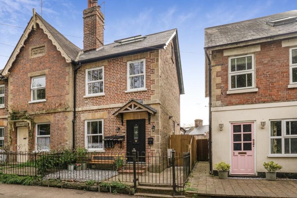 Terraced House