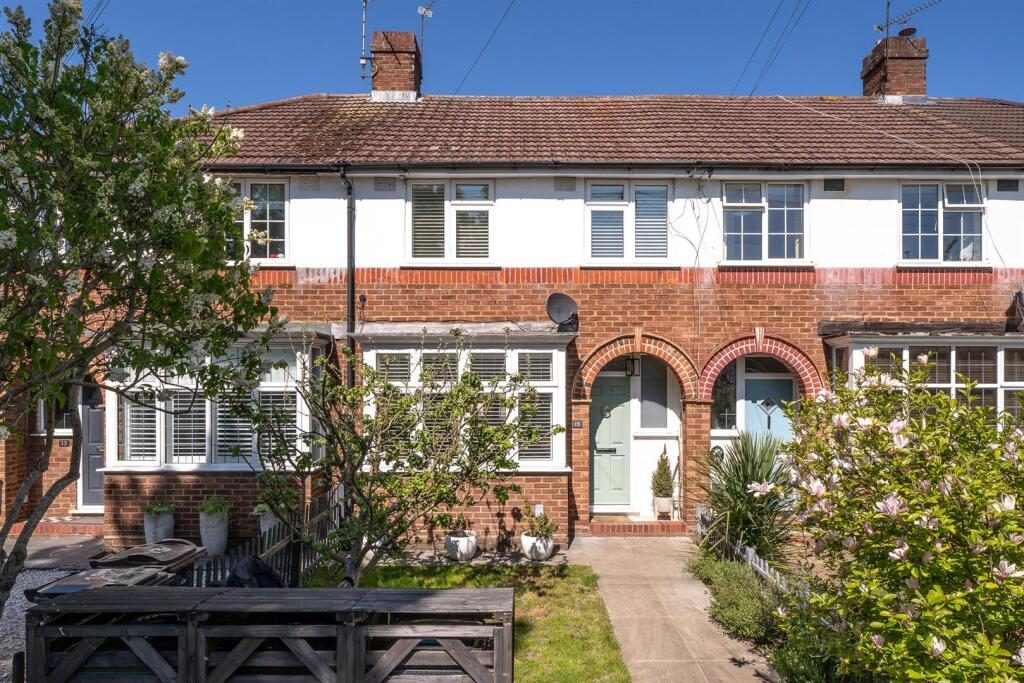 Terraced House