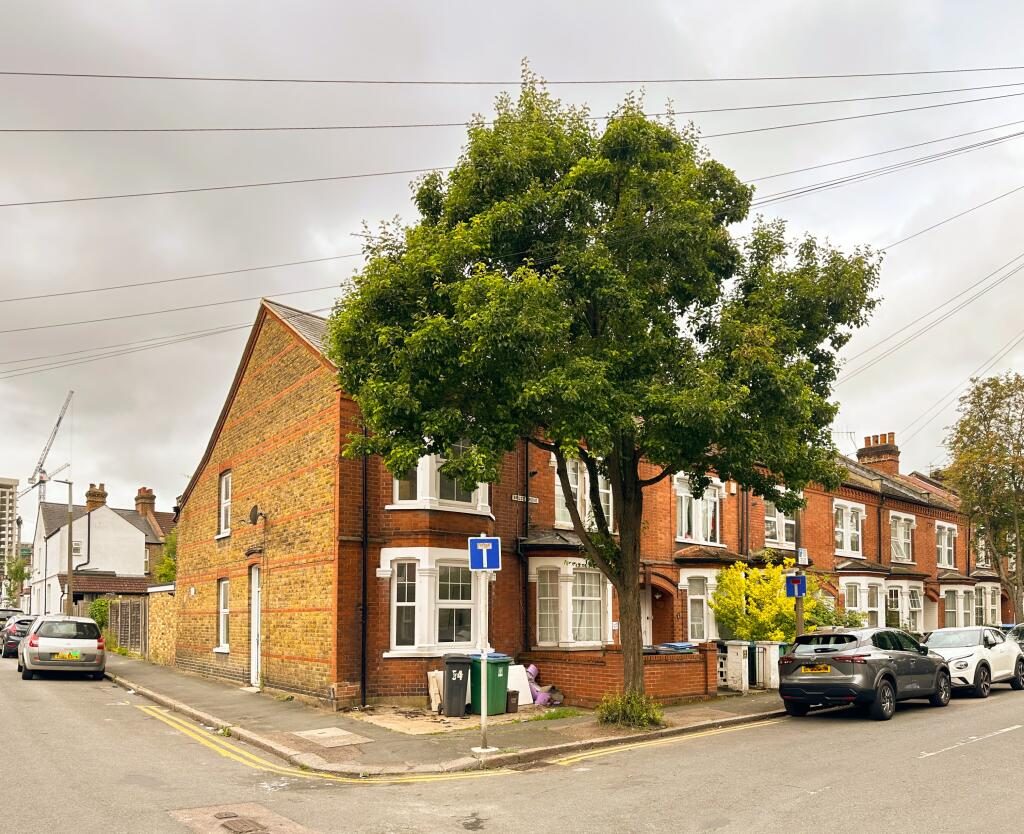 Terraced House