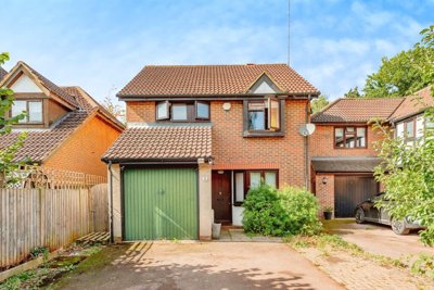 Property on Oakside Lane, RH6 9XS